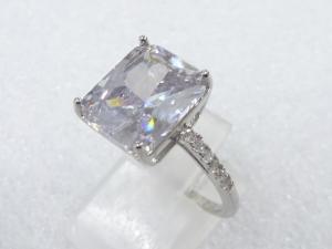 クリスタル　指輪(19号)